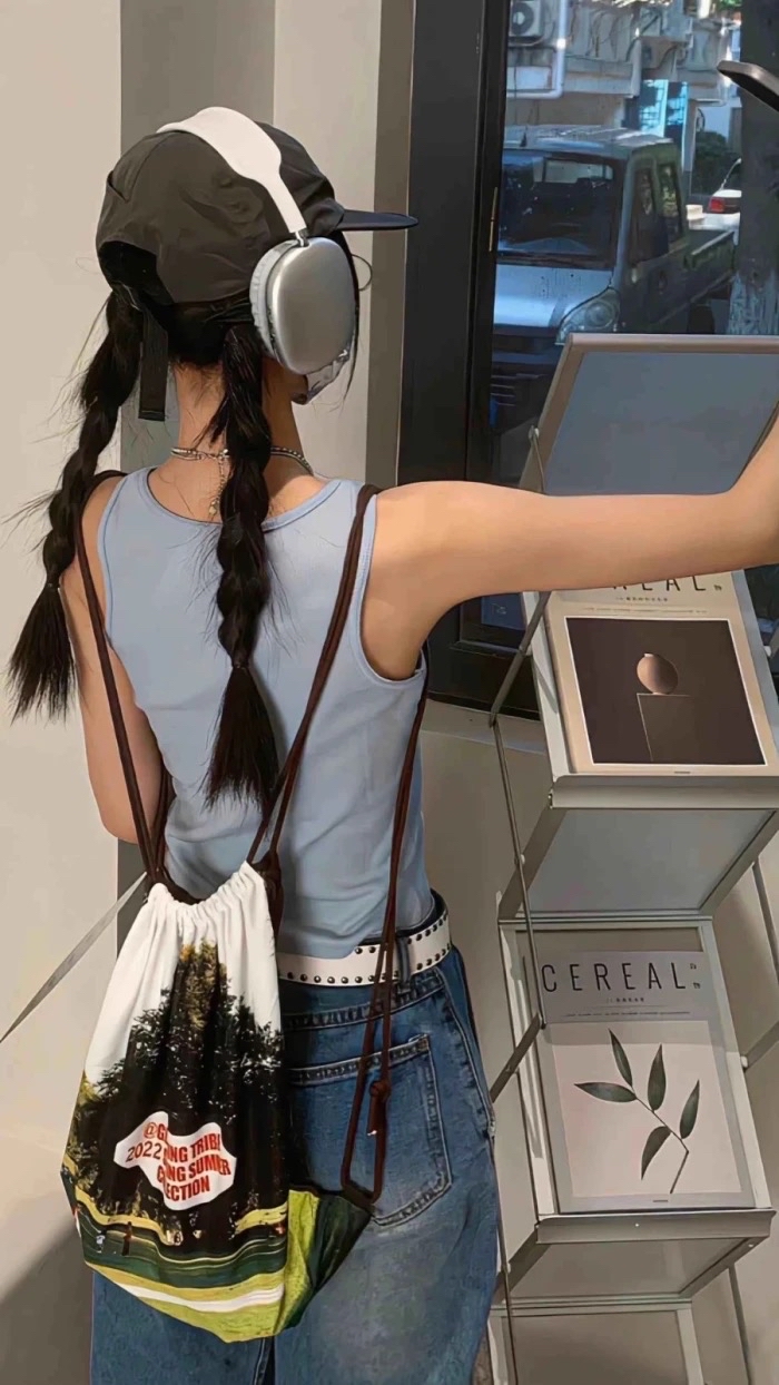 风不驰电不掣美女头像图片真人