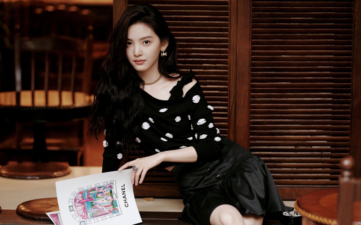 甜美可爱的美女壁纸_美女照片