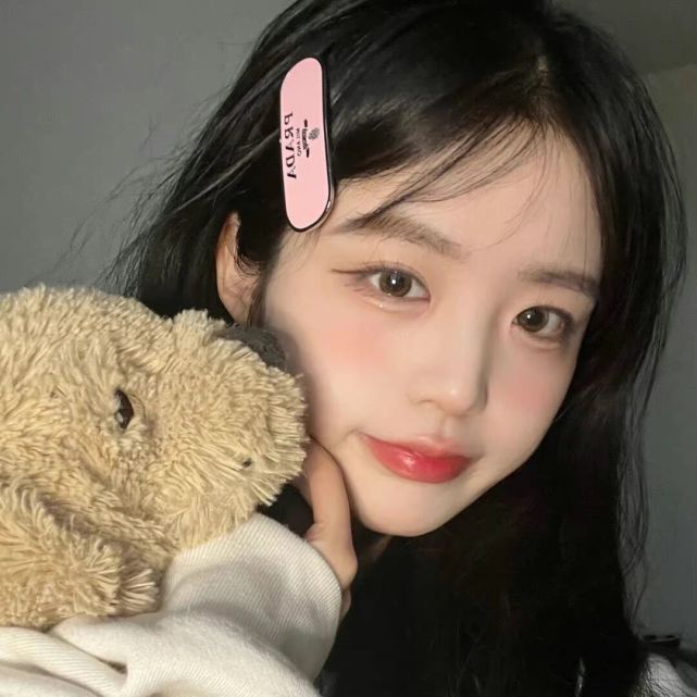 绝美女头真人女生头像_美女头像真人背影