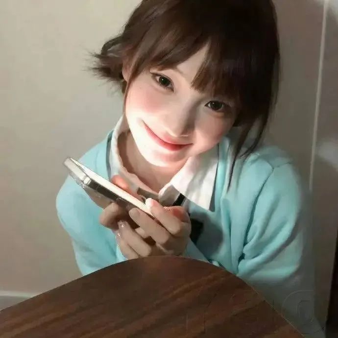 美发模特人像_美女自拍旅游头像