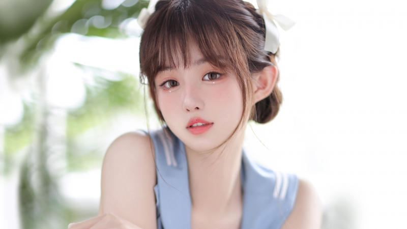 性感美女白嫩私房照_美女照片背影侧面