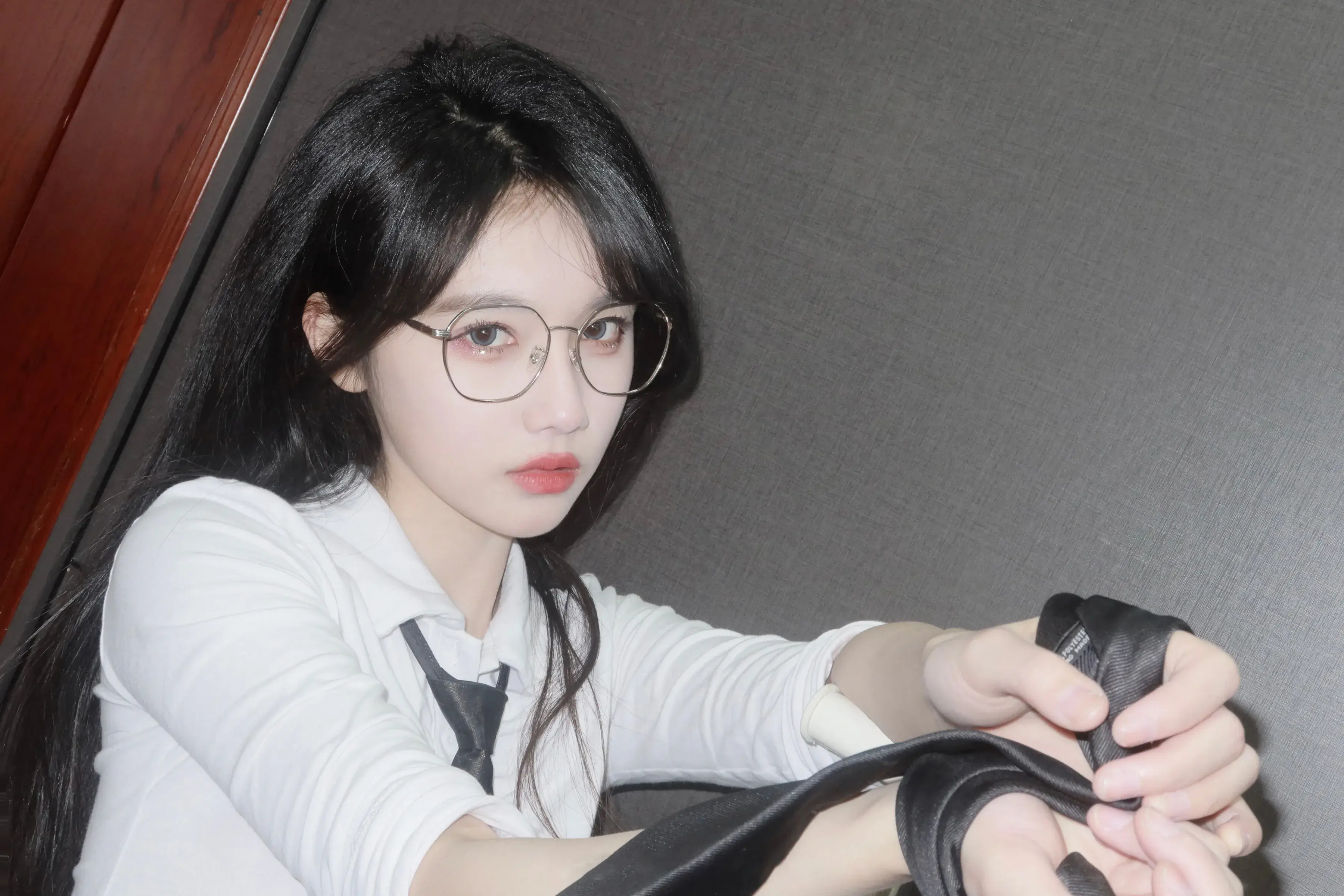 刘亦菲阿布扎比美女壁纸_美女高雅造型