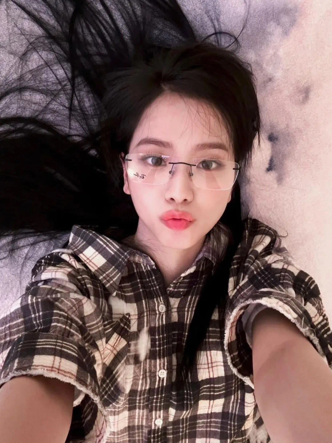 美女高雅造型_美女头像真人