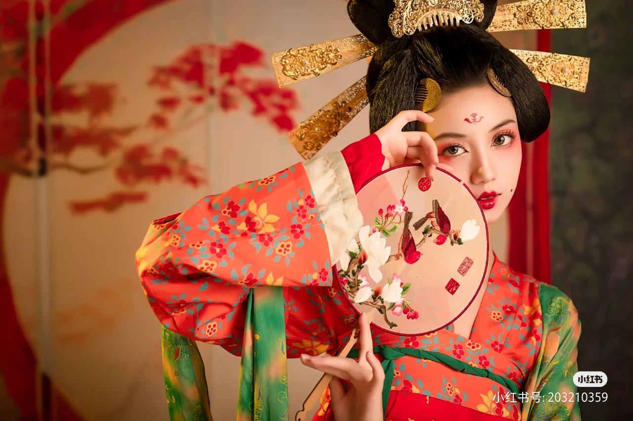 美女壁纸手机壁纸_美女头像真人
