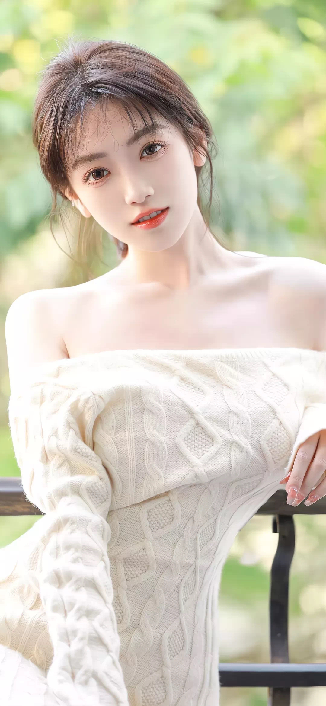 美女壁纸手机壁纸_美女头像真人侧脸