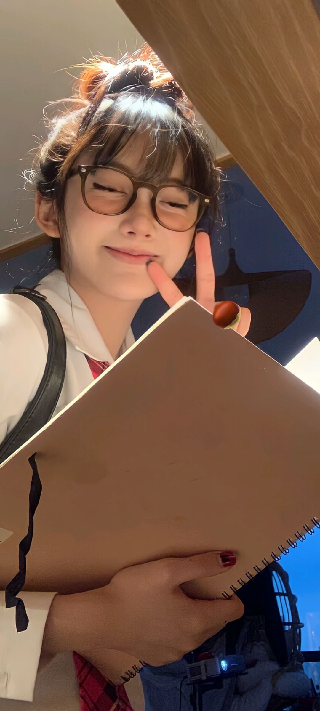 美女图片微信头像背影酷霸气_美女高雅造型