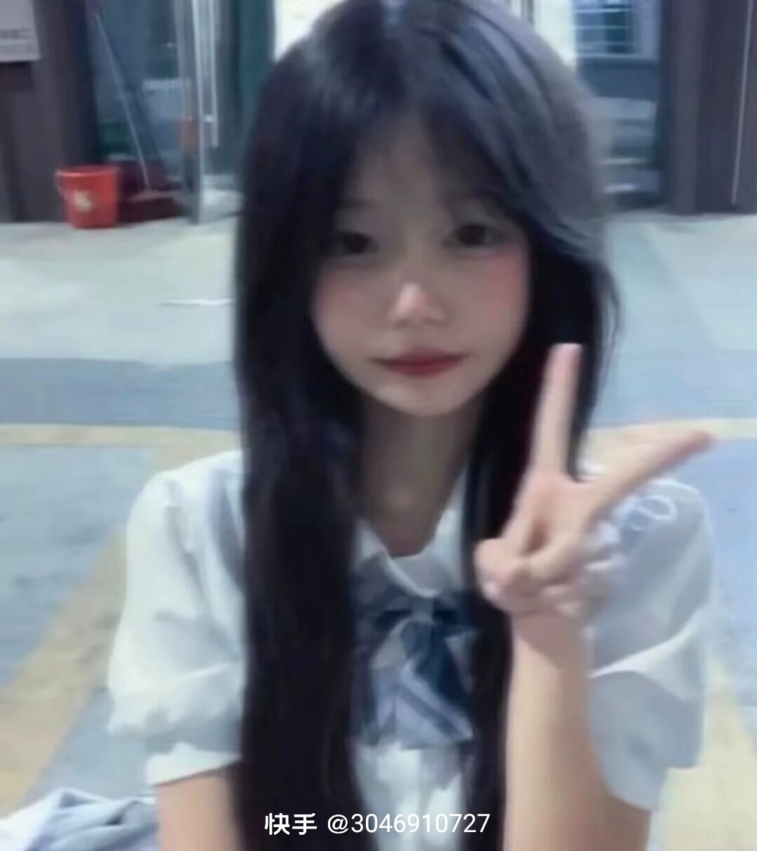美女壁纸手机壁纸_美女头像甜美背影