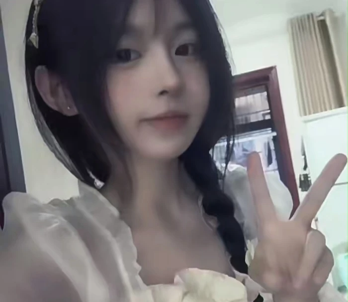 美女图片微信头像_美女头像高冷