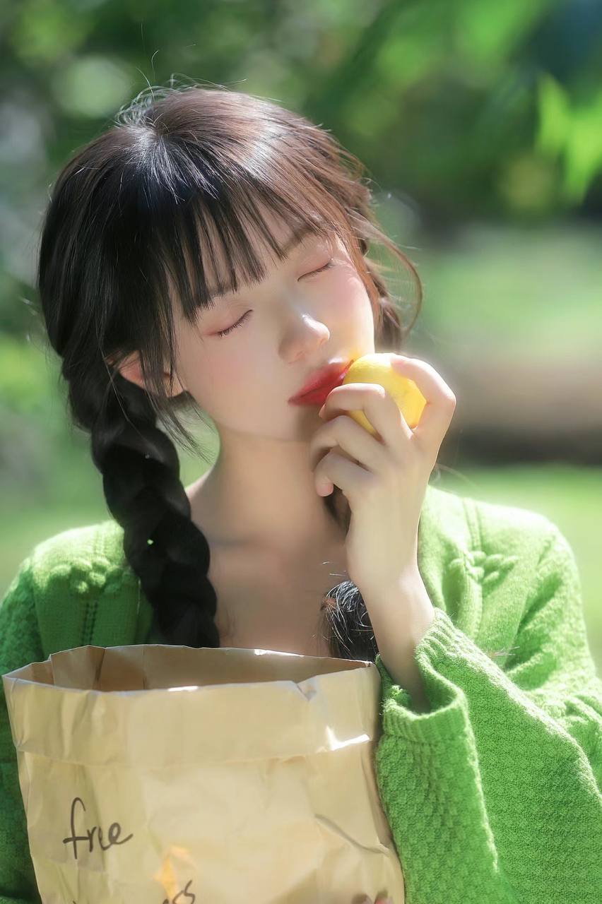 美女头像真人微信_美女头像真人侧脸