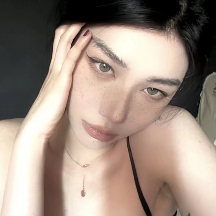美女头像甜美_美女头像真人高冷