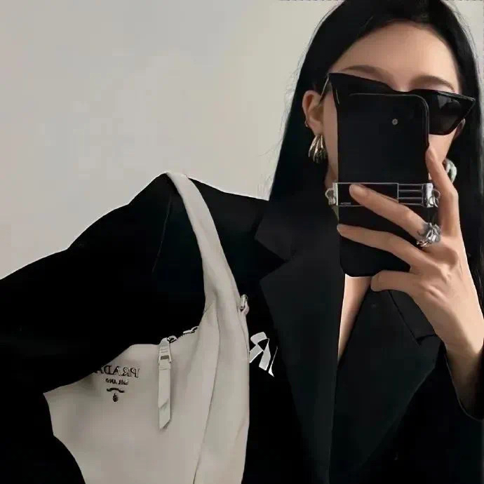 美女壁纸手机壁纸_美女图片微信头像