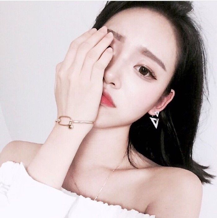 美女头像照片_美女头像真人头像高冷