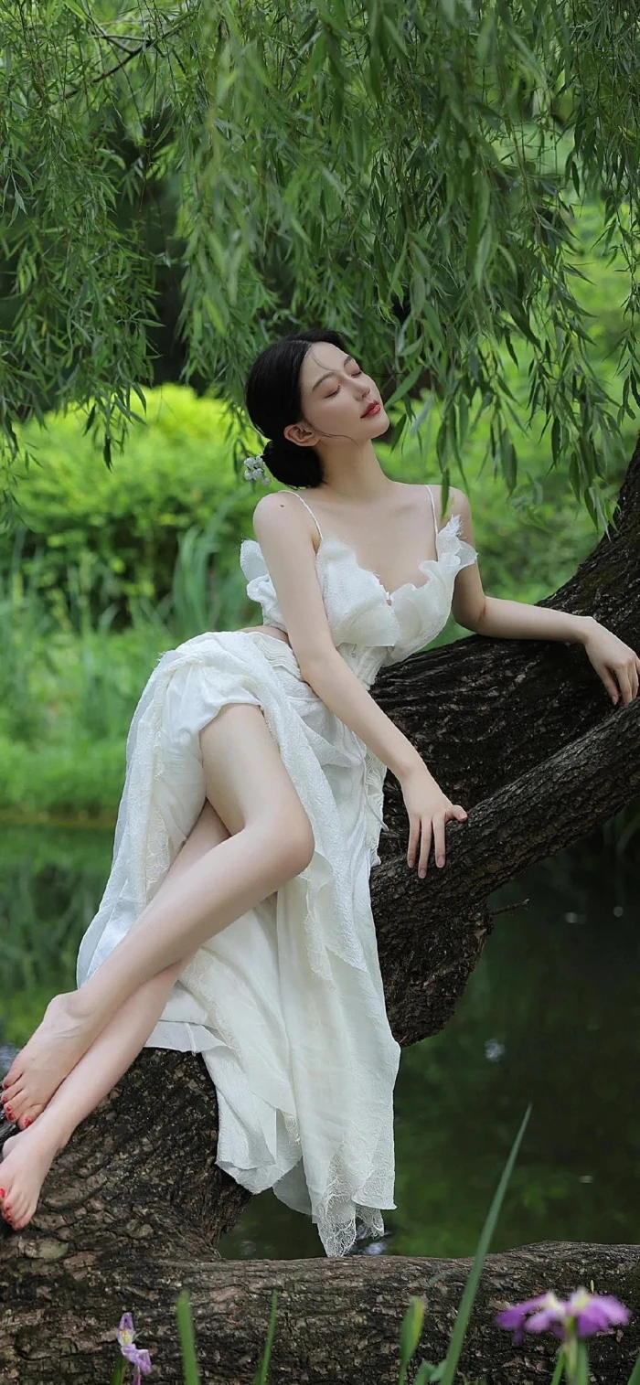 美女头像真人_美女照片背影侧面唯美