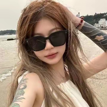美女照片_美女照片游泳卡通