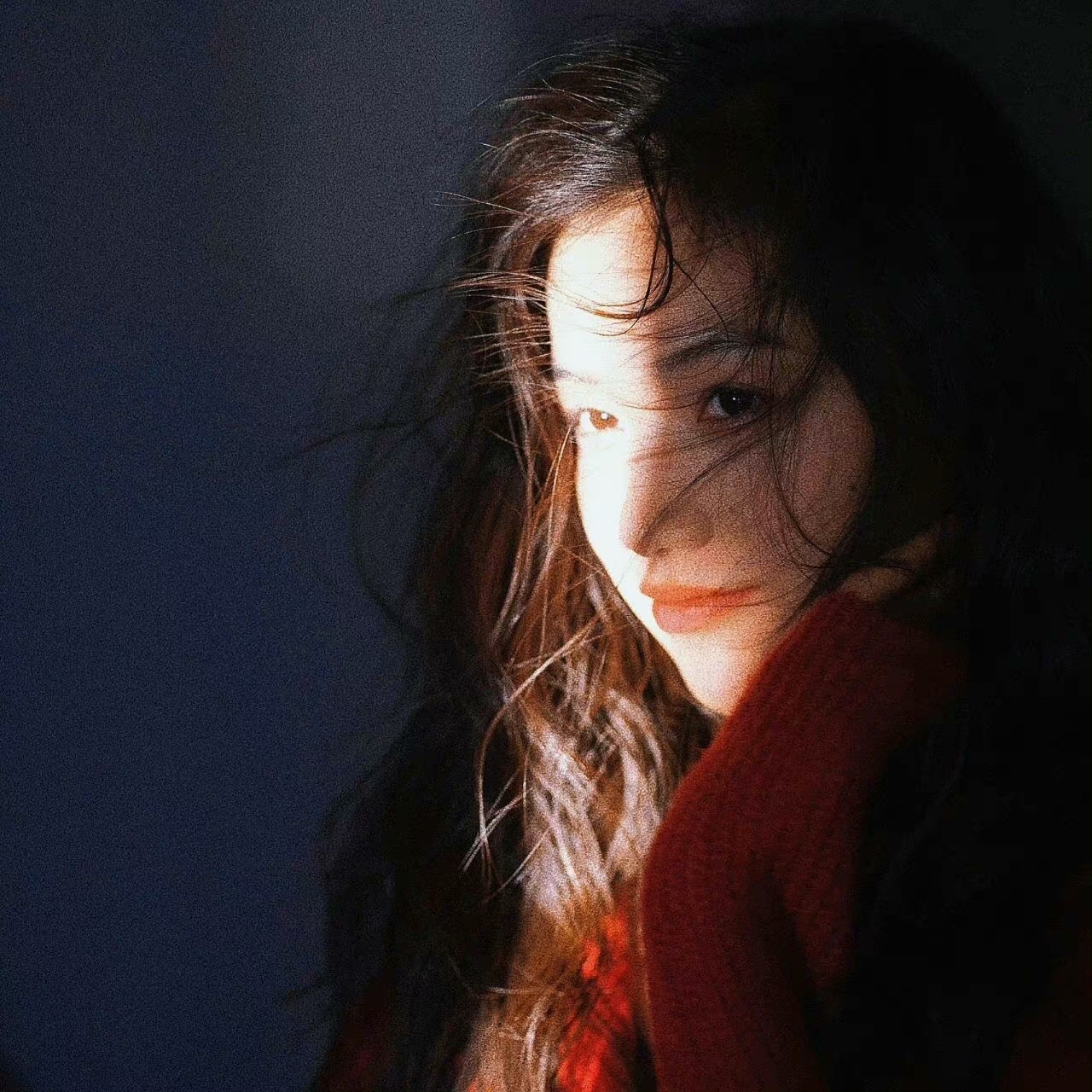 美女头像真人背影_美女头像