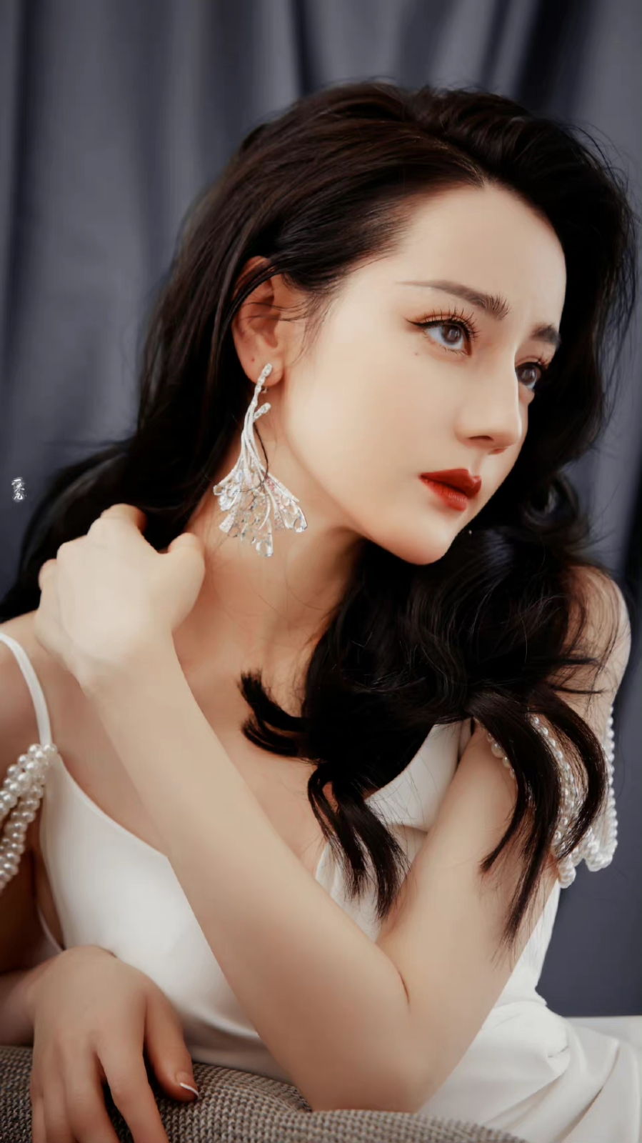 美女壁纸4k高清唯美_美女壁纸