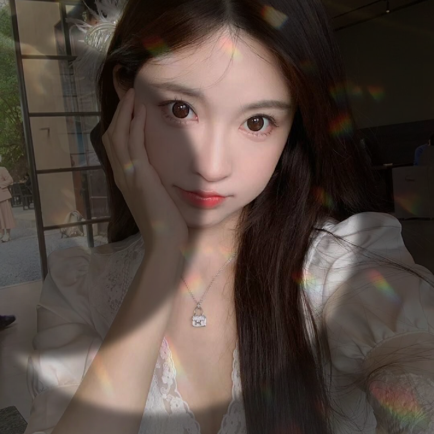 美女头像真人_美女高雅造型