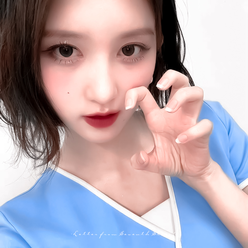 美女头像图片_美女高雅造型