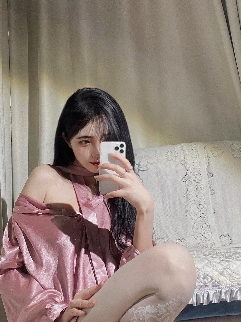 上海之夜美女照片手机挡脸头像