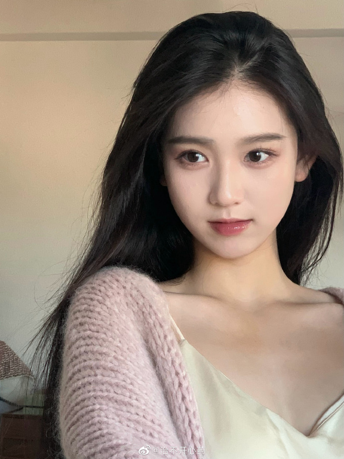 唯美头像背影小红书_美女头像甜美