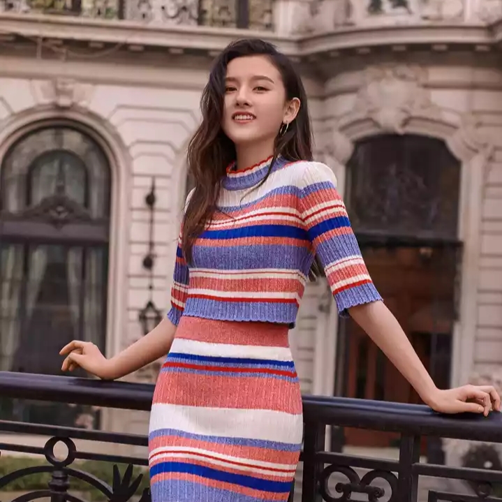 美女自拍_美女头像真人头像