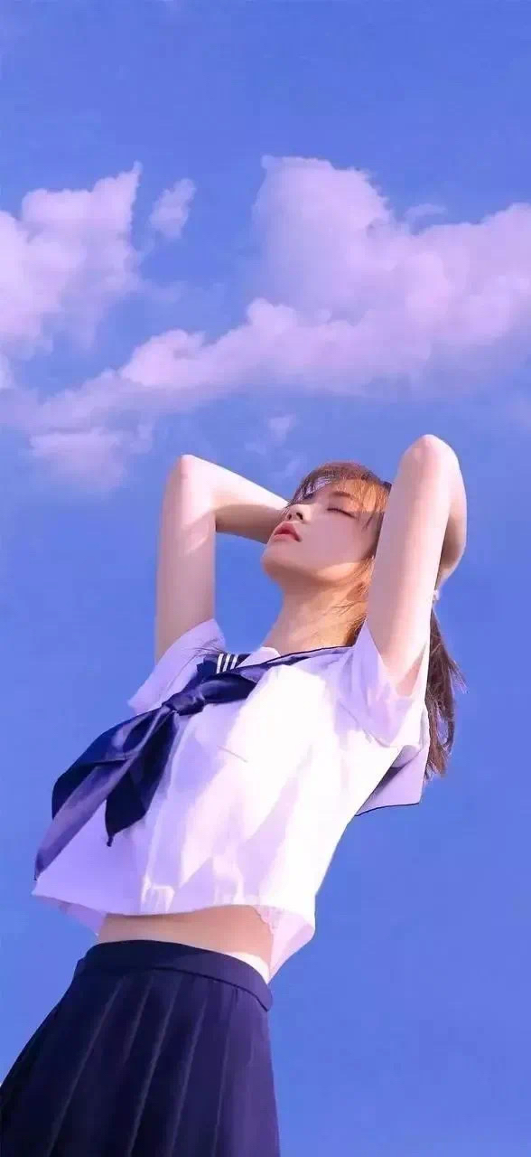 美女时尚街拍_美女高雅造型