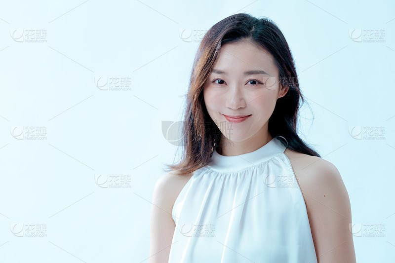 真人女头长央_美女壁纸图片2025最新款