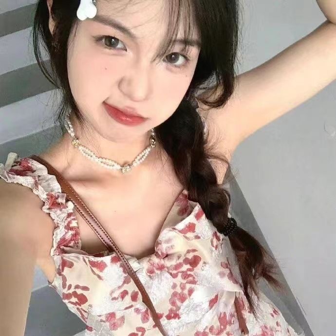 美女头像真人很吸引人_美女头像真人