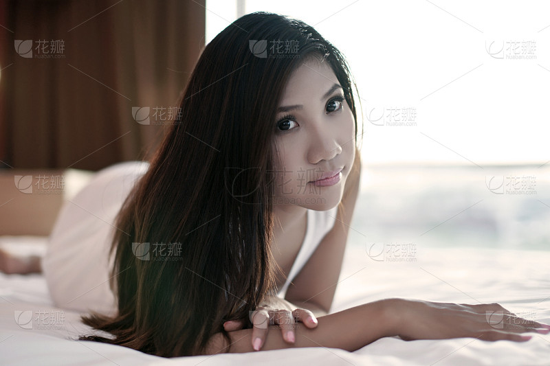 简约祝福祝愿鼓励正能量电脑壁纸_美女时尚街拍