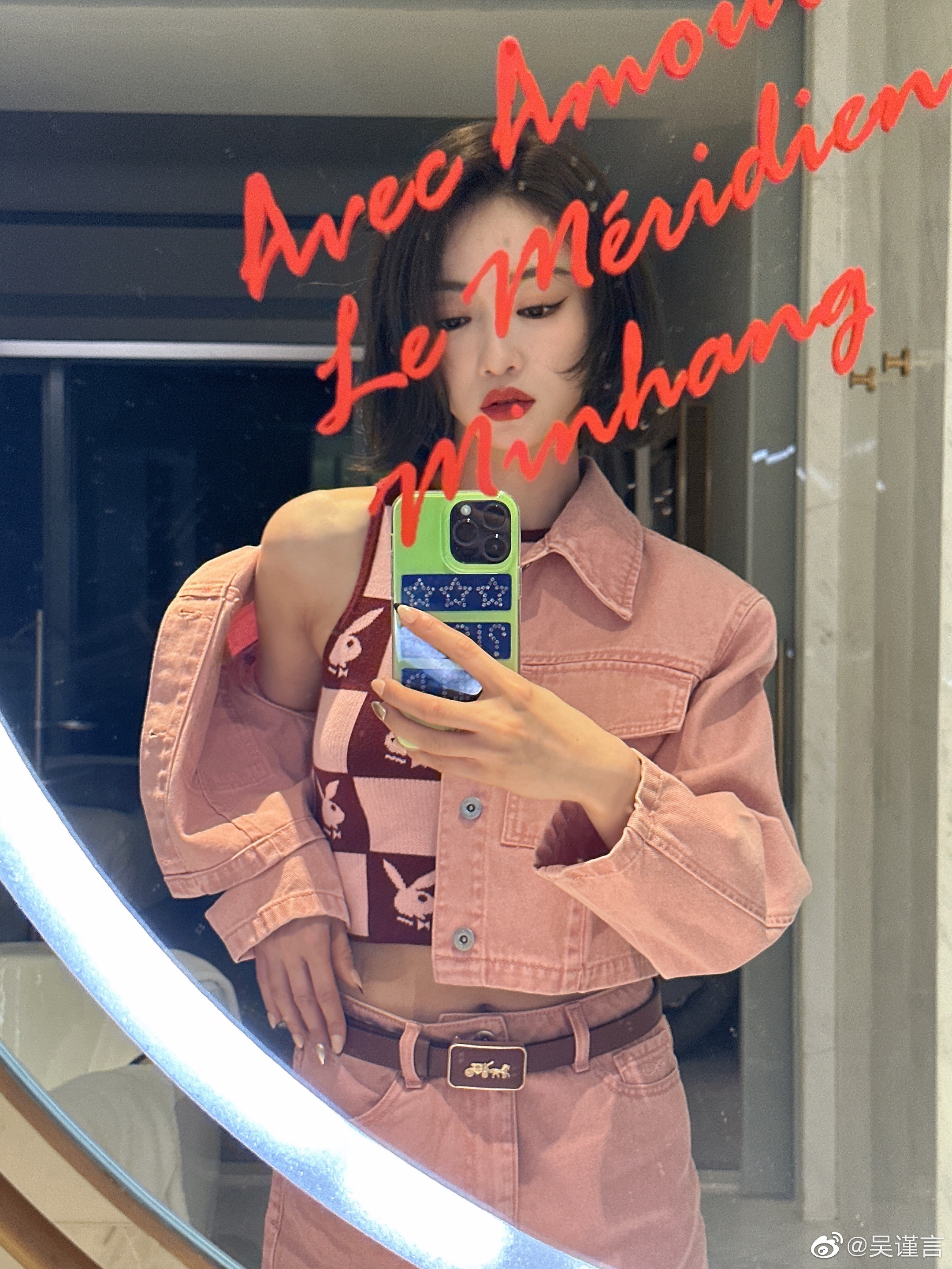 来自分享_美女时尚街拍