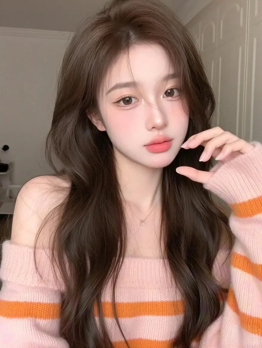 墨茨收集女头真人头像_美女头像真人侧脸