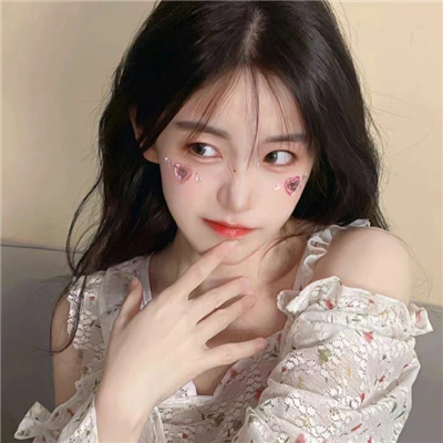 傻里傻气的搞笑漫画女生微信头像图片_美女壁纸