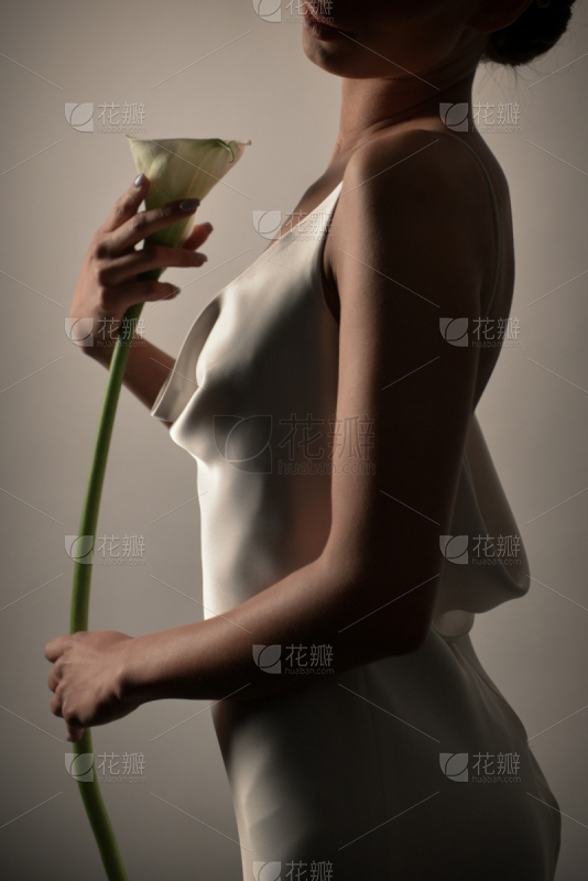 克里斯·德埃利亚：幸福童年美女头像一个人