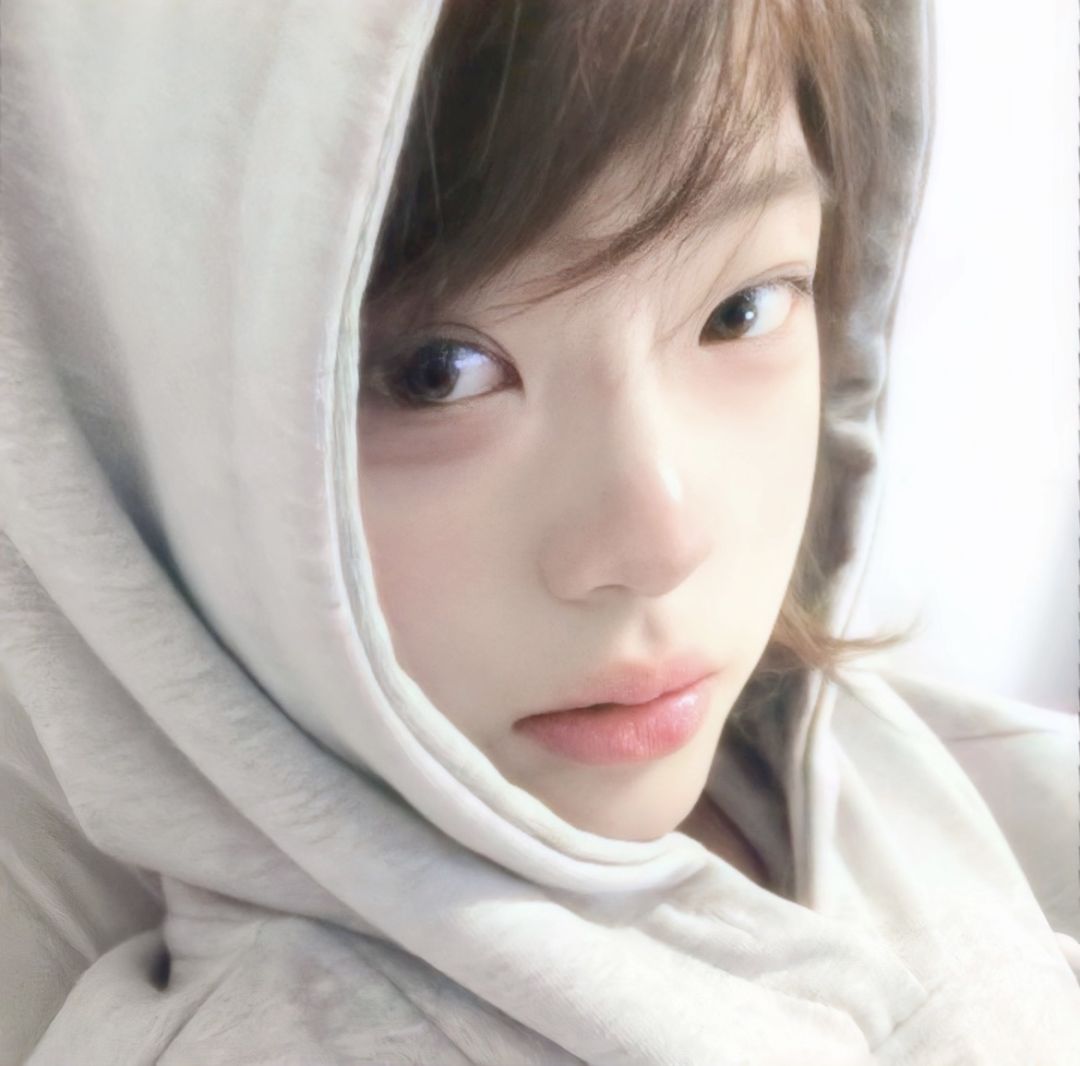 国产av激情无码久久美女头像