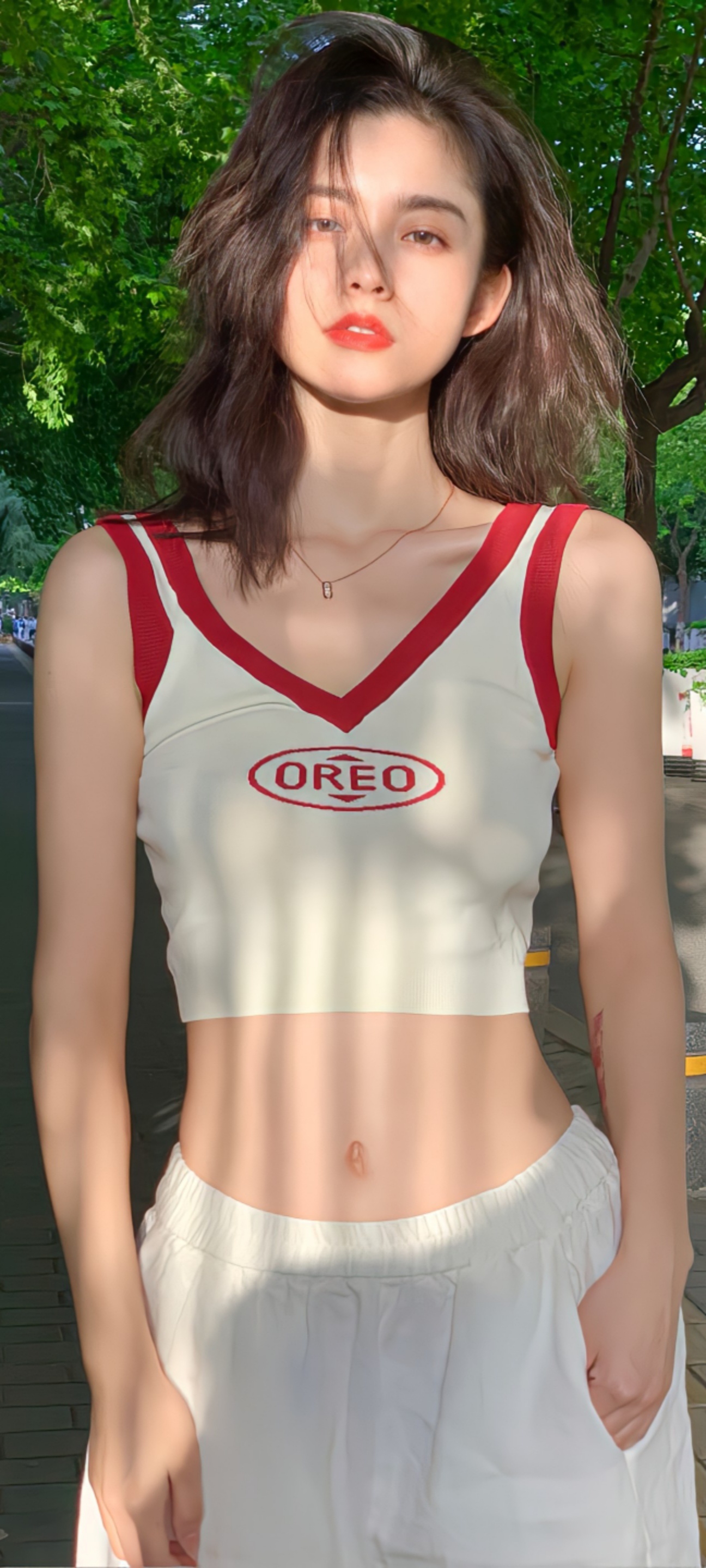 美女壁纸手机壁纸_美女高雅造型