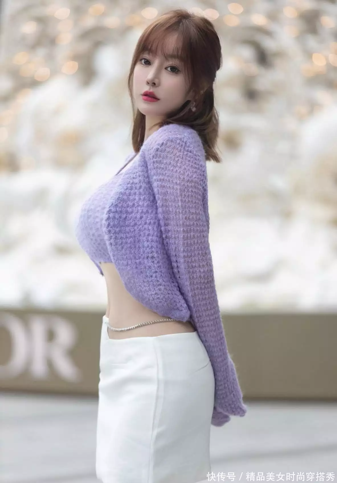 美女街拍时尚坊_美女头像真人可爱