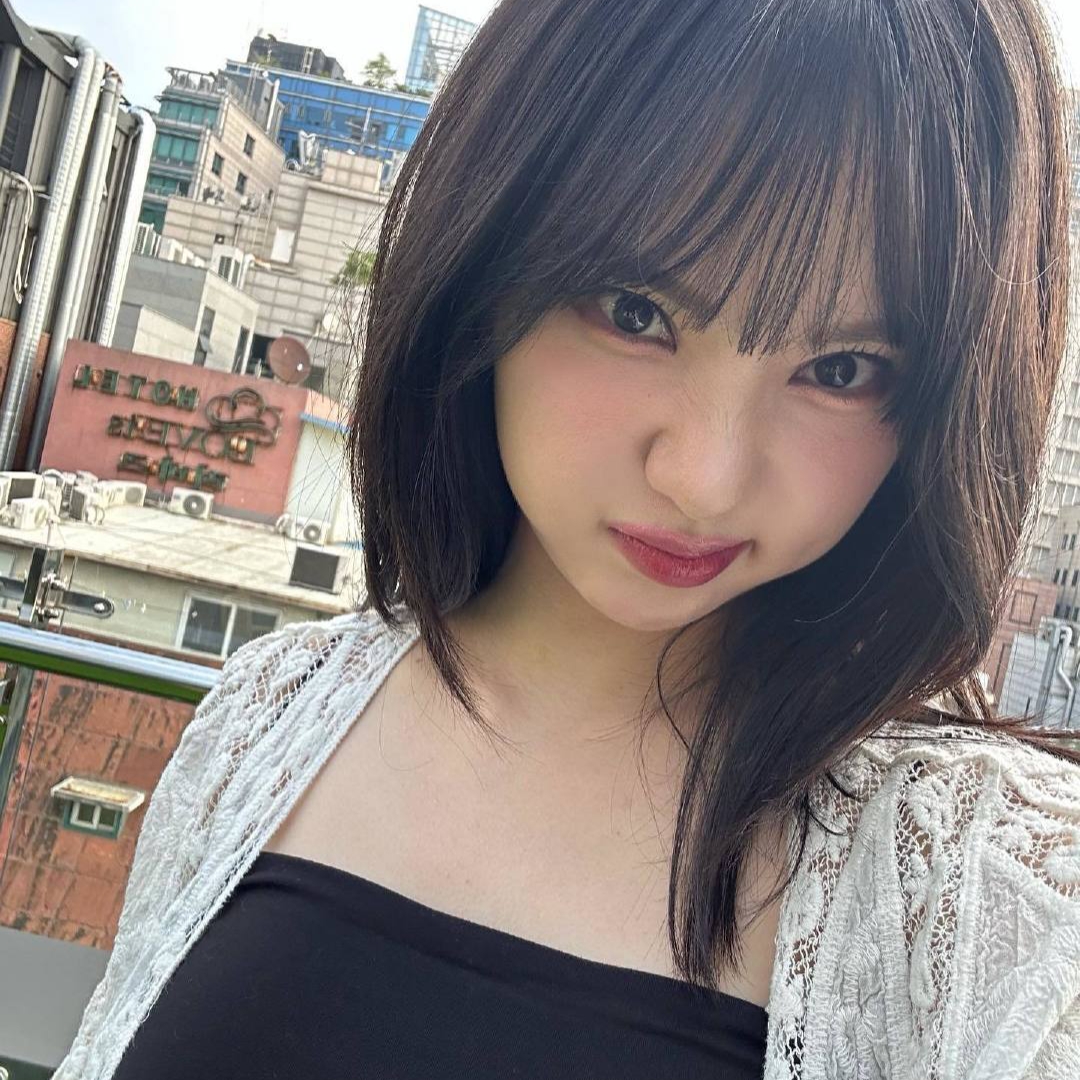 美女图片微信头像高清头像_美女图片微信头像侧脸