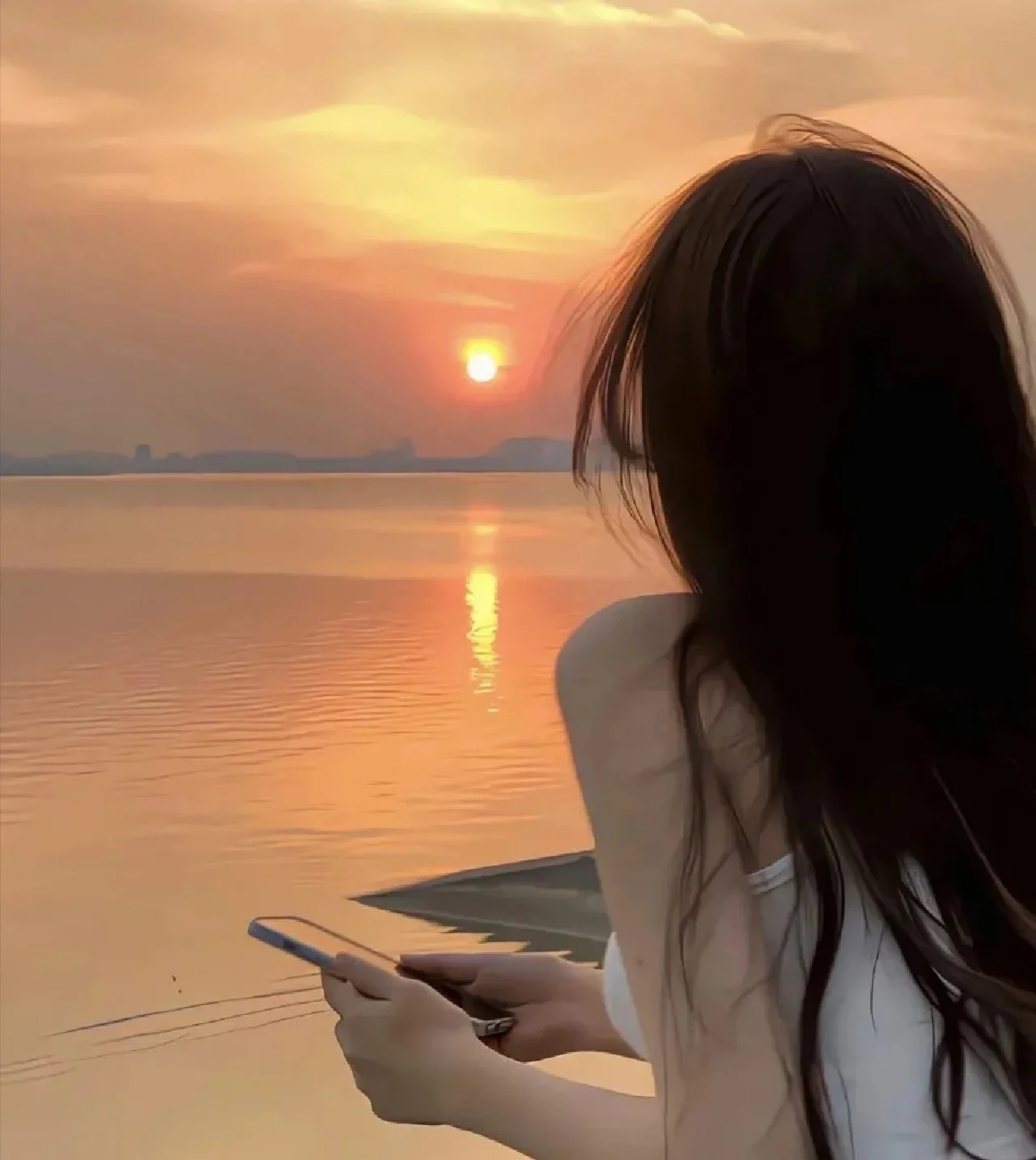 风光系列实景合成草原人物动作通用背景素材_美女头像真人