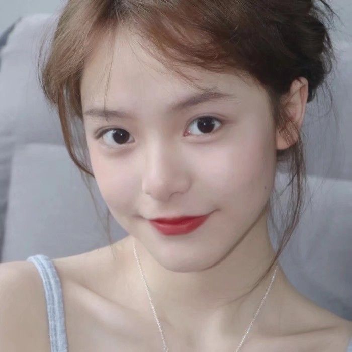 天才保姆阿银美女壁纸桌面