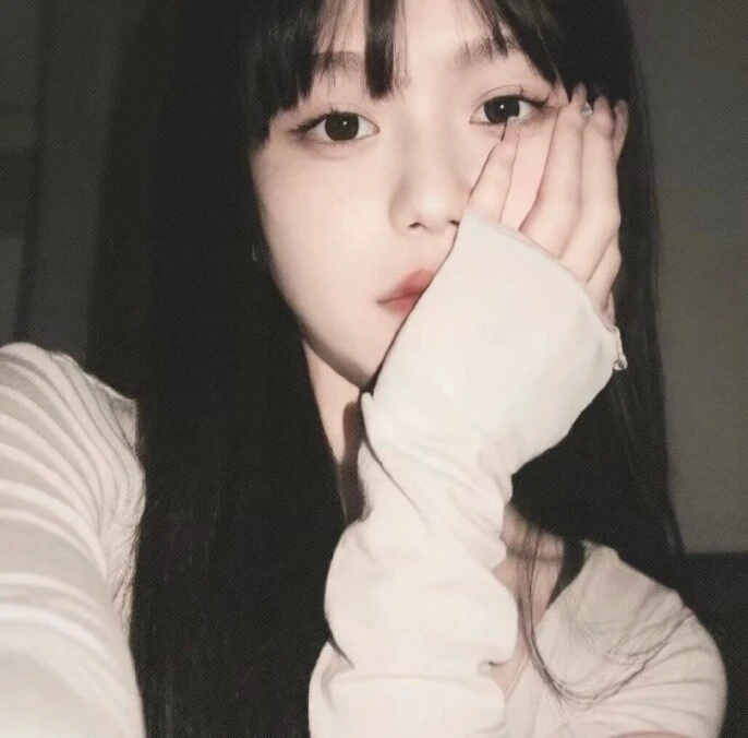 客从何处来美女头像真人头像高清