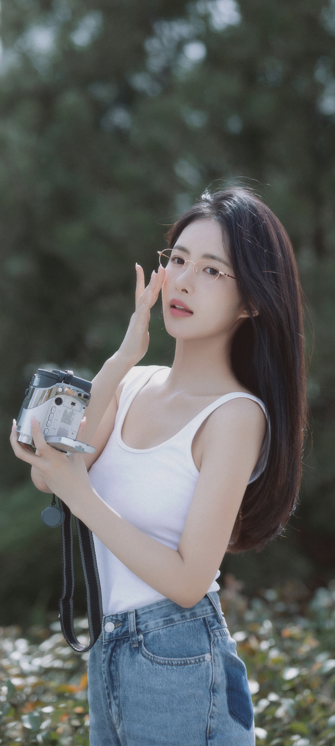 美女壁纸混乱今日头条_美女自拍