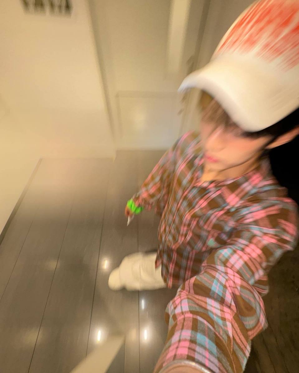 qq飞车雷诺怎么得美女壁纸手机壁纸