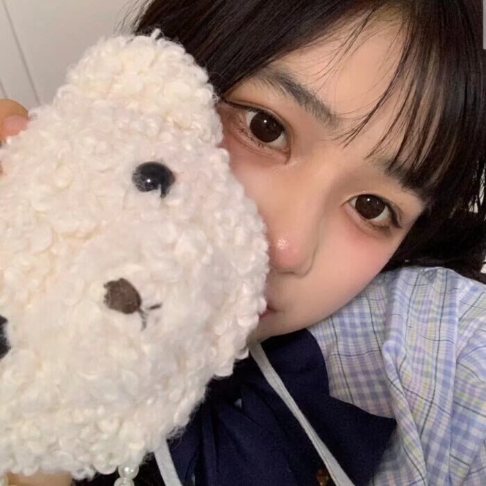 唯美侧颜女生头像小红书_美女时尚街拍