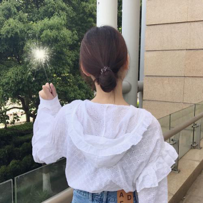 微信高级头像夸克图片搜索_美女头像真人可爱
