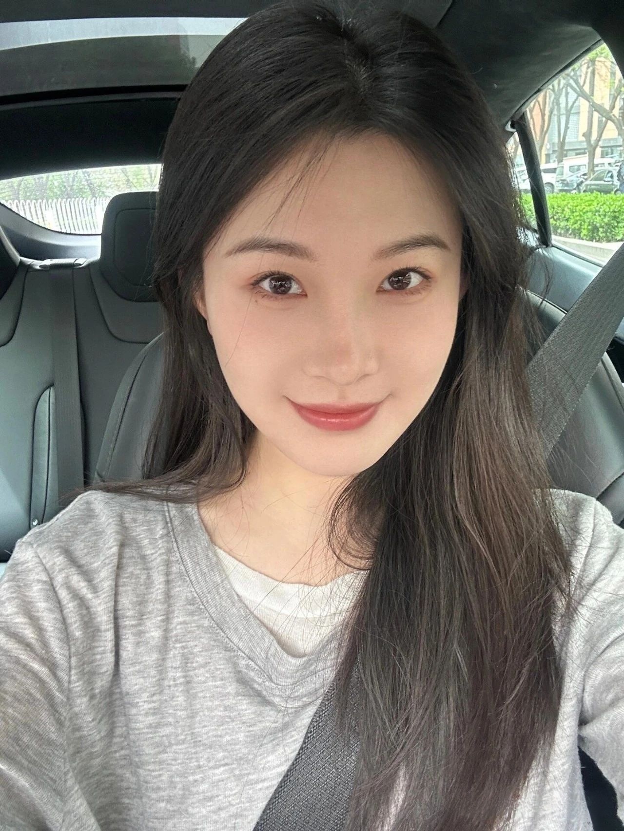 来自分享_美女头像真人头像可爱