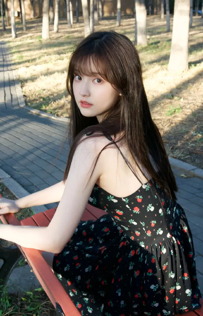 清纯美女_美女自拍旅游头像
