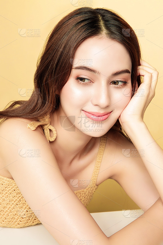 女生头像_美女高雅造型