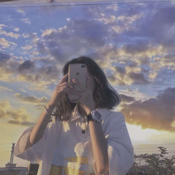 双马尾清纯可爱美女主播美女高雅造型