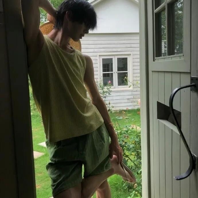 欧美久久免费一级_欧美17禁网站在线观看 - 美女图片